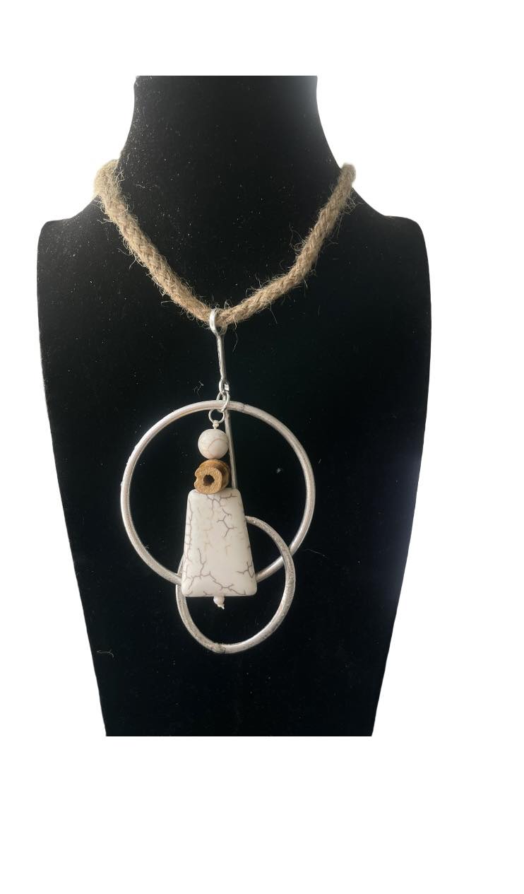 Collar Allesandra