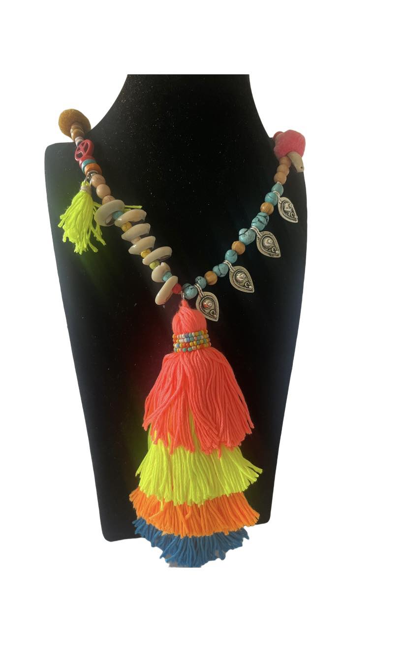 Collar Milan